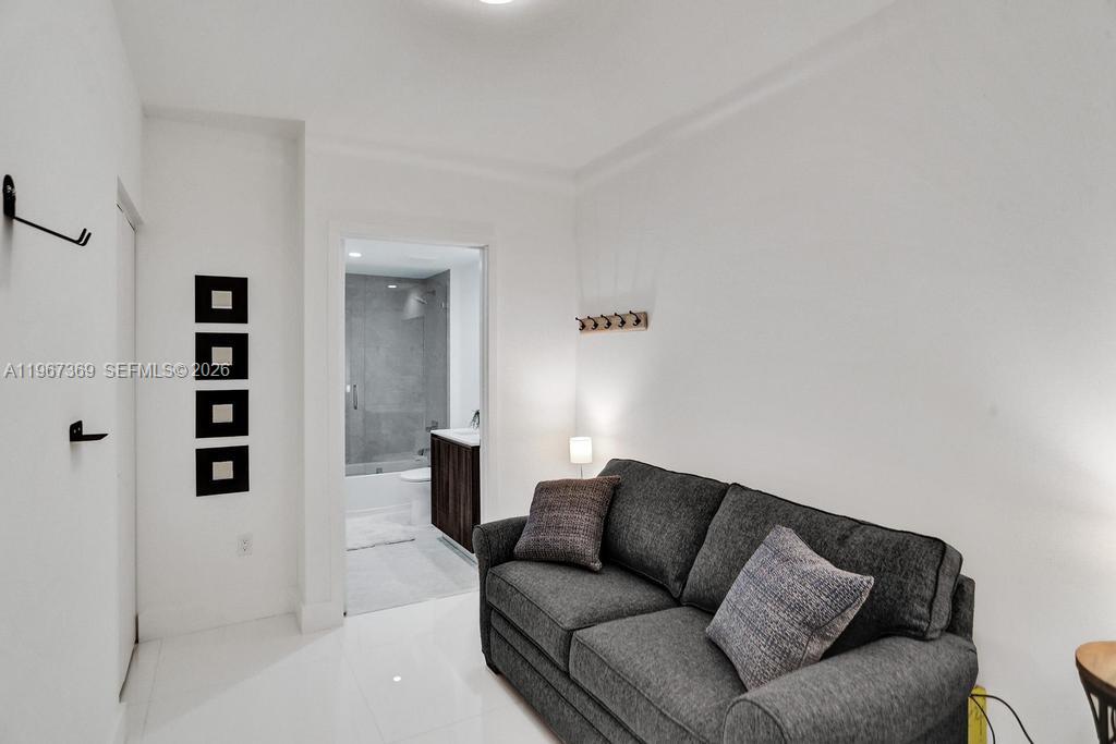 ARIA ON THE BAY CONDO - Residential Lease