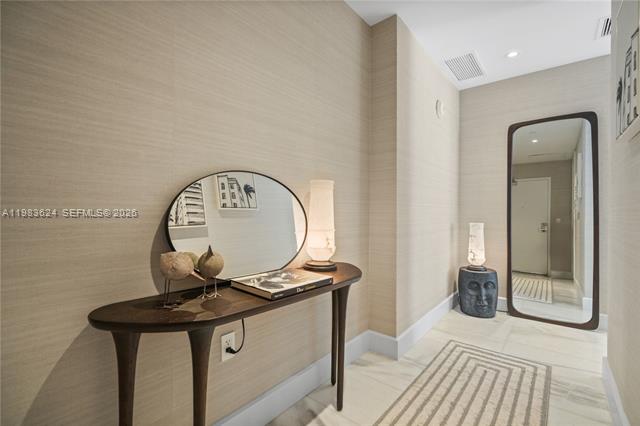 700 NE 26th Ter 2404