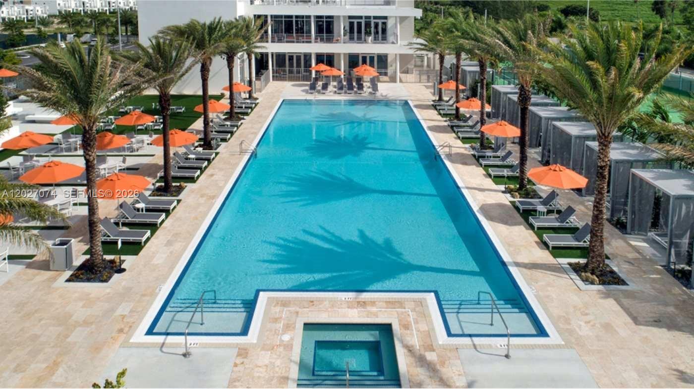 LANDMARK AT DORAL CENTRAL - Residential