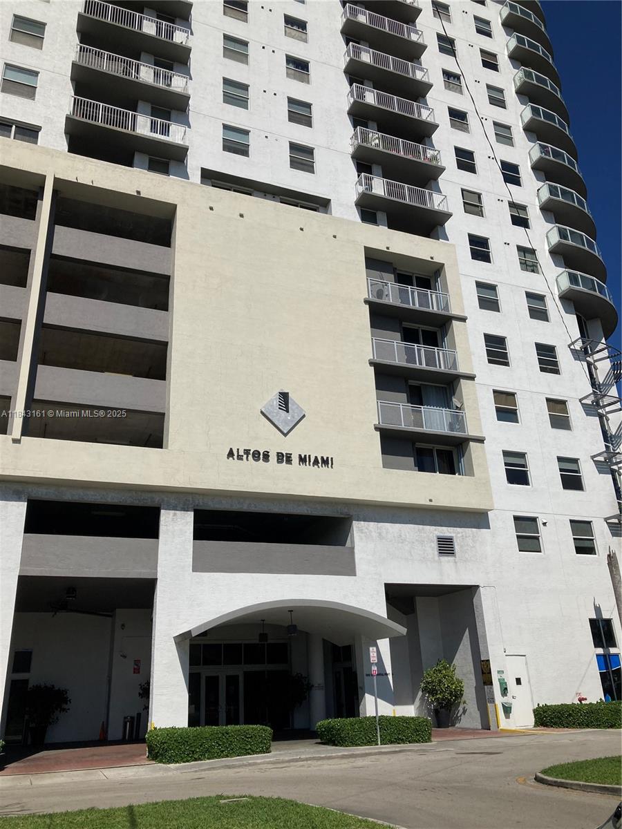 ALTOS DE MIAMI CONDO - Residential Lease