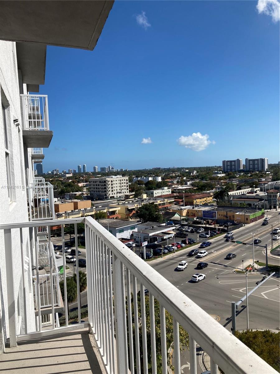 ALTOS DE MIAMI CONDO - Residential Lease