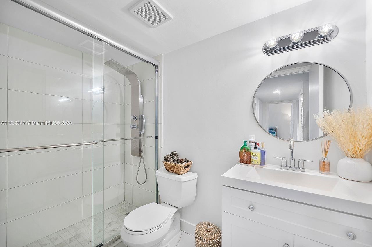 INDIAN SUMMER VILG CONDO - Residential Lease