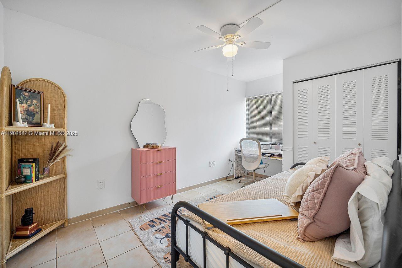 INDIAN SUMMER VILG CONDO - Residential Lease