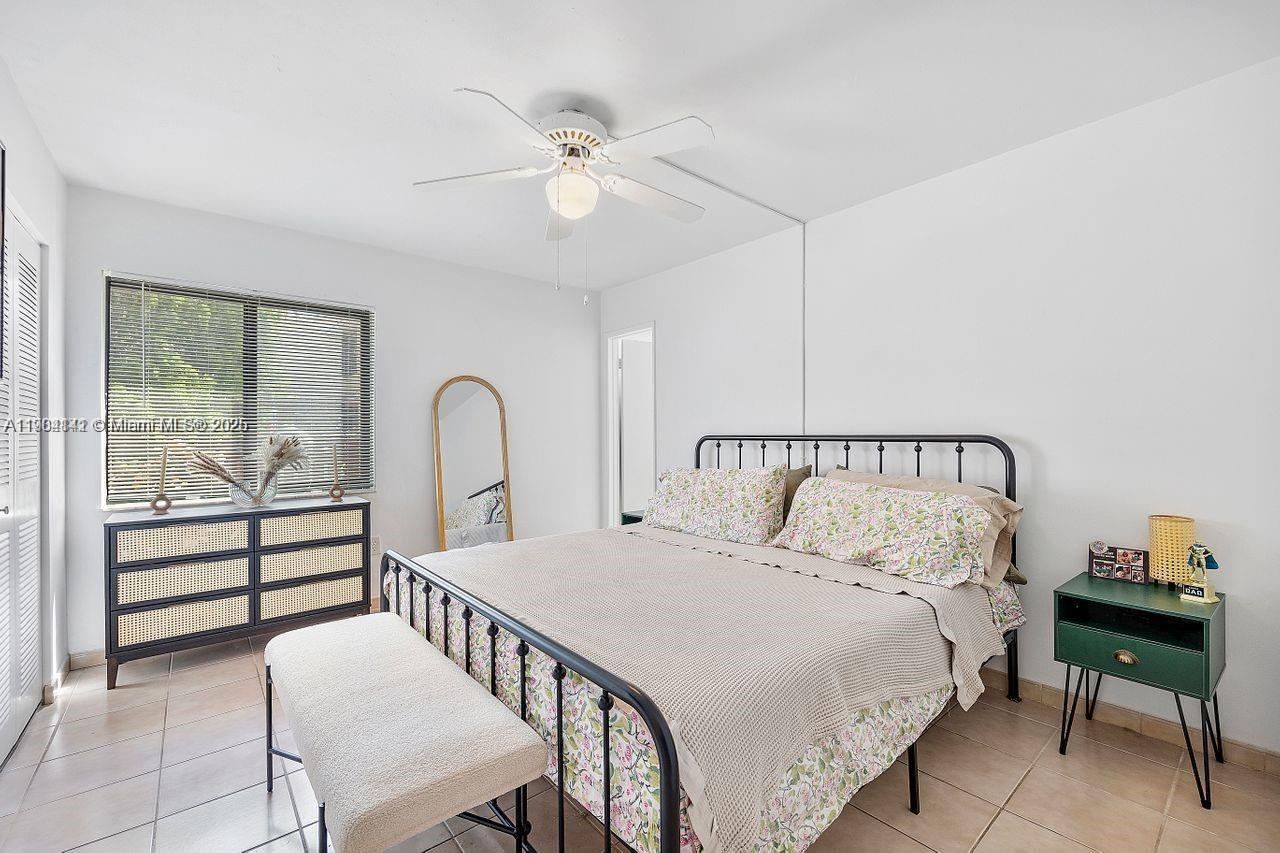 INDIAN SUMMER VILG CONDO - Residential Lease