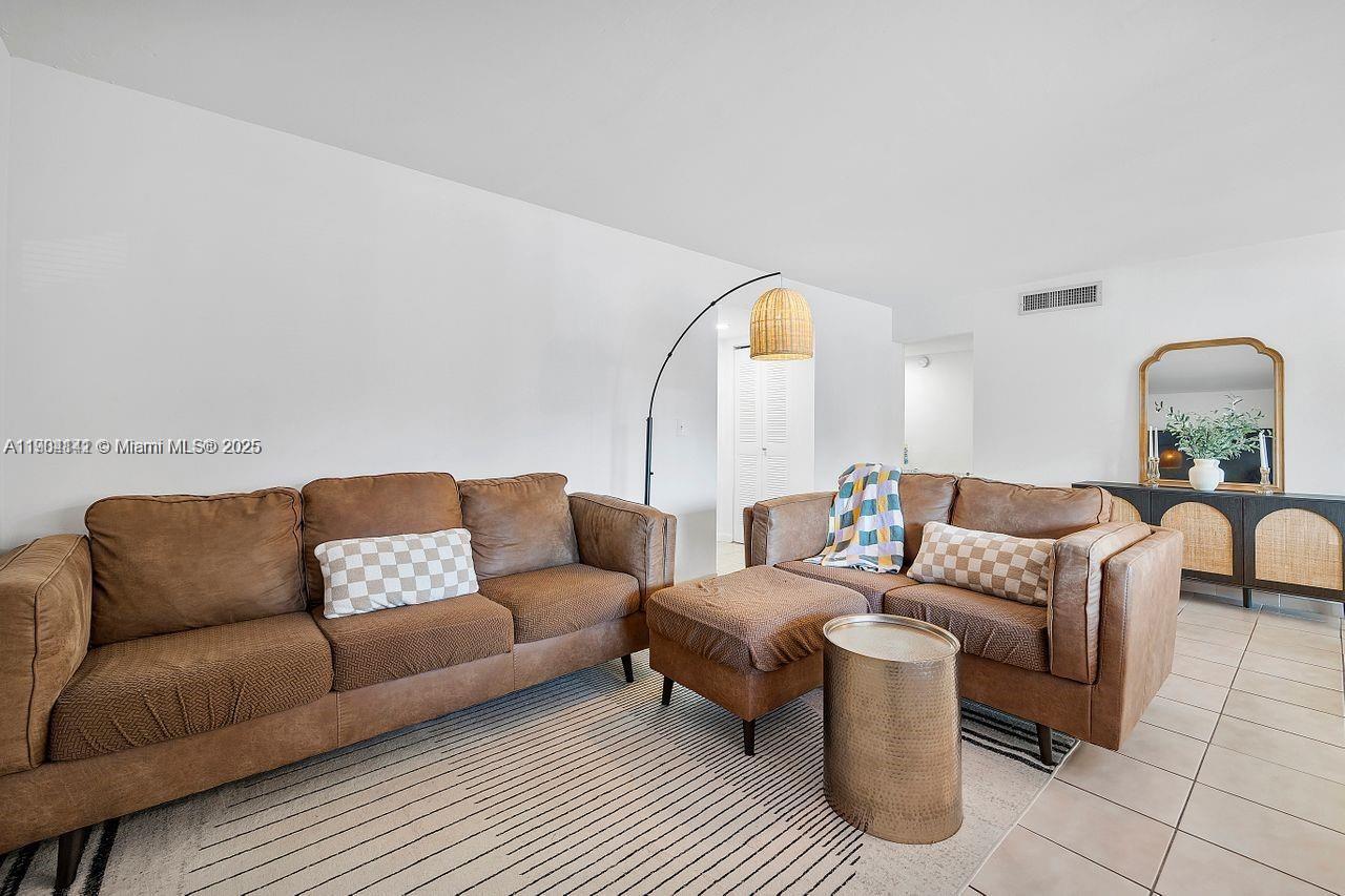 INDIAN SUMMER VILG CONDO - Residential Lease