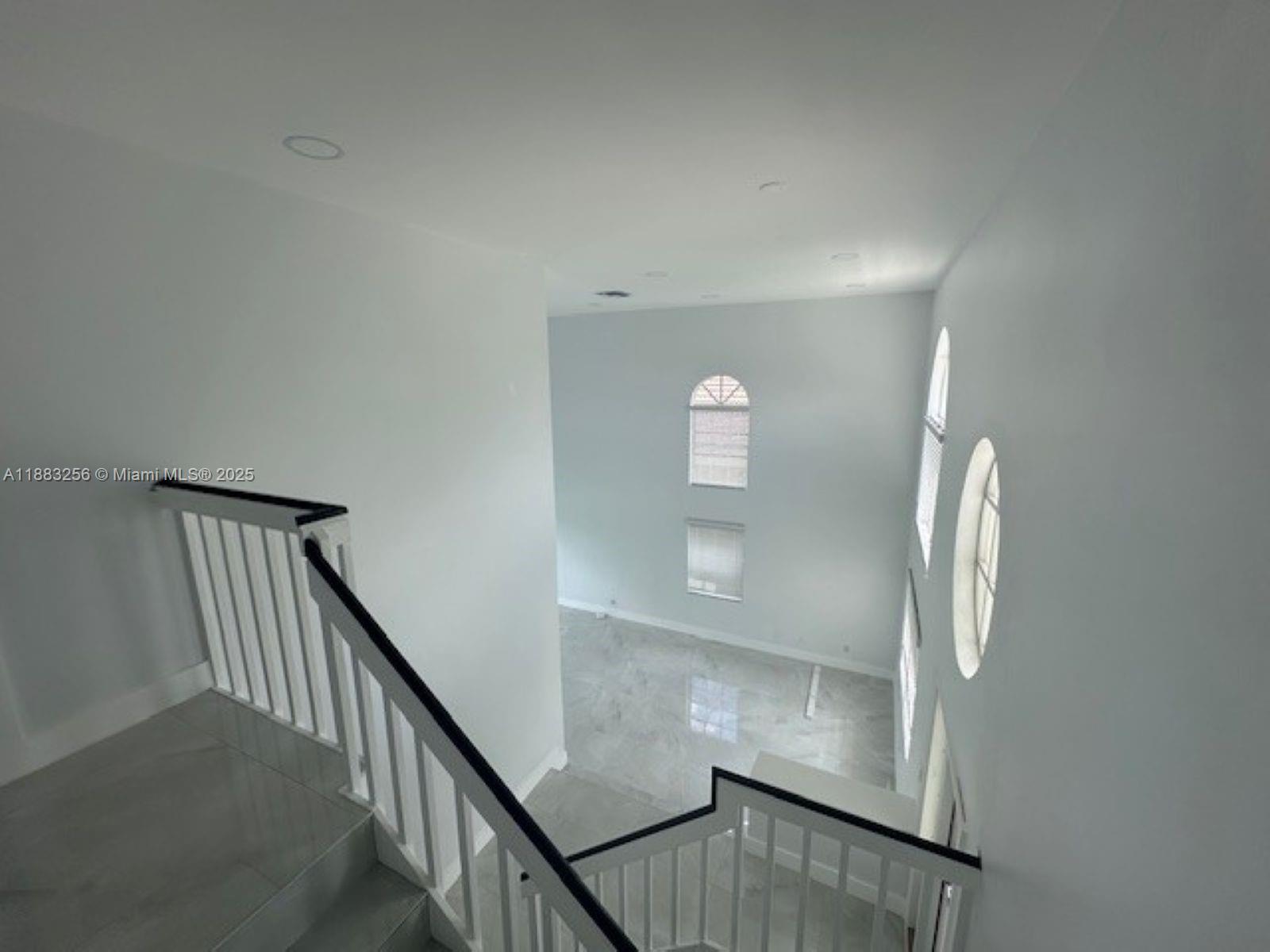 WINDCHIME LAKES - Residential Lease