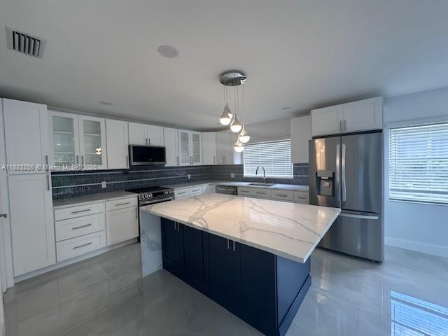 WINDCHIME LAKES - Residential Lease