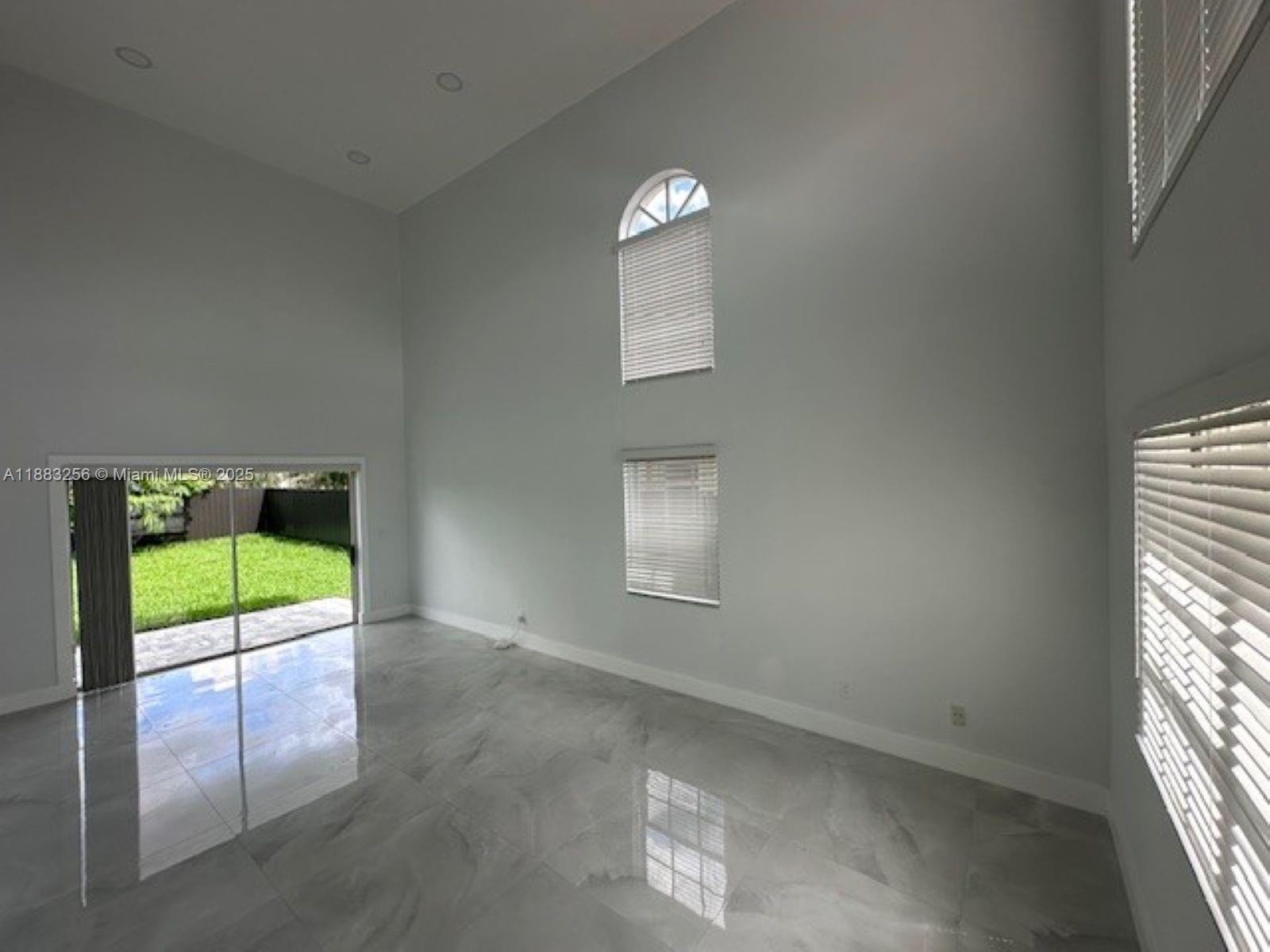 WINDCHIME LAKES - Residential Lease