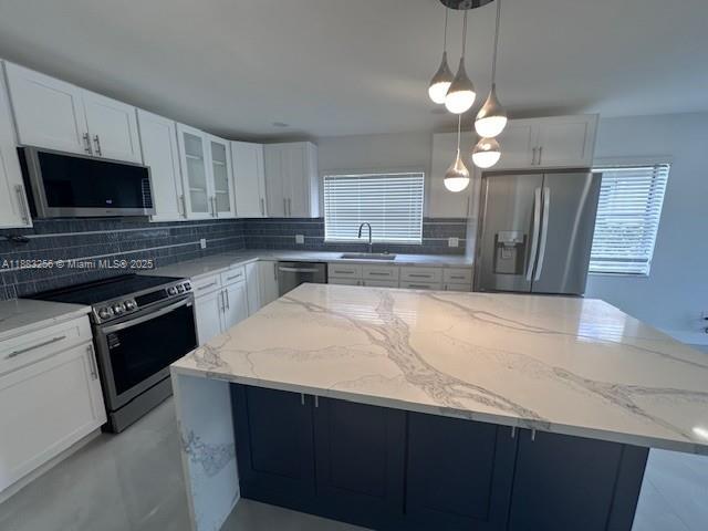 WINDCHIME LAKES - Residential Lease