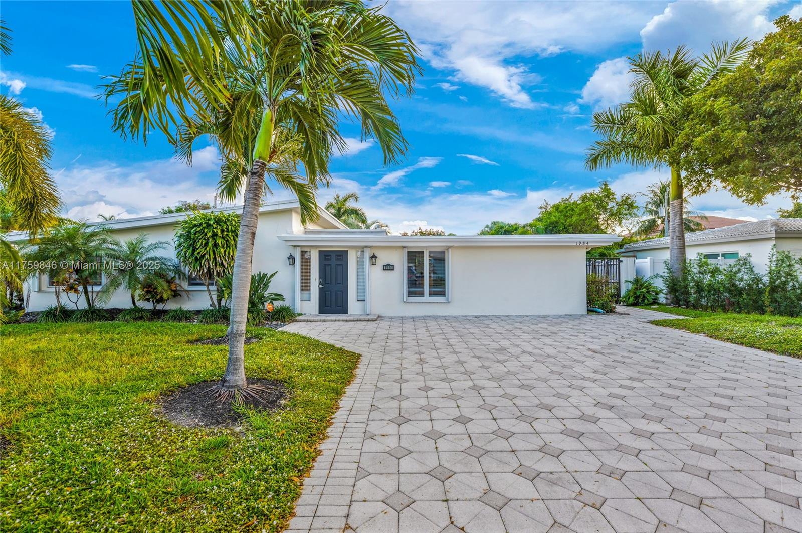 1984 Windward Dr