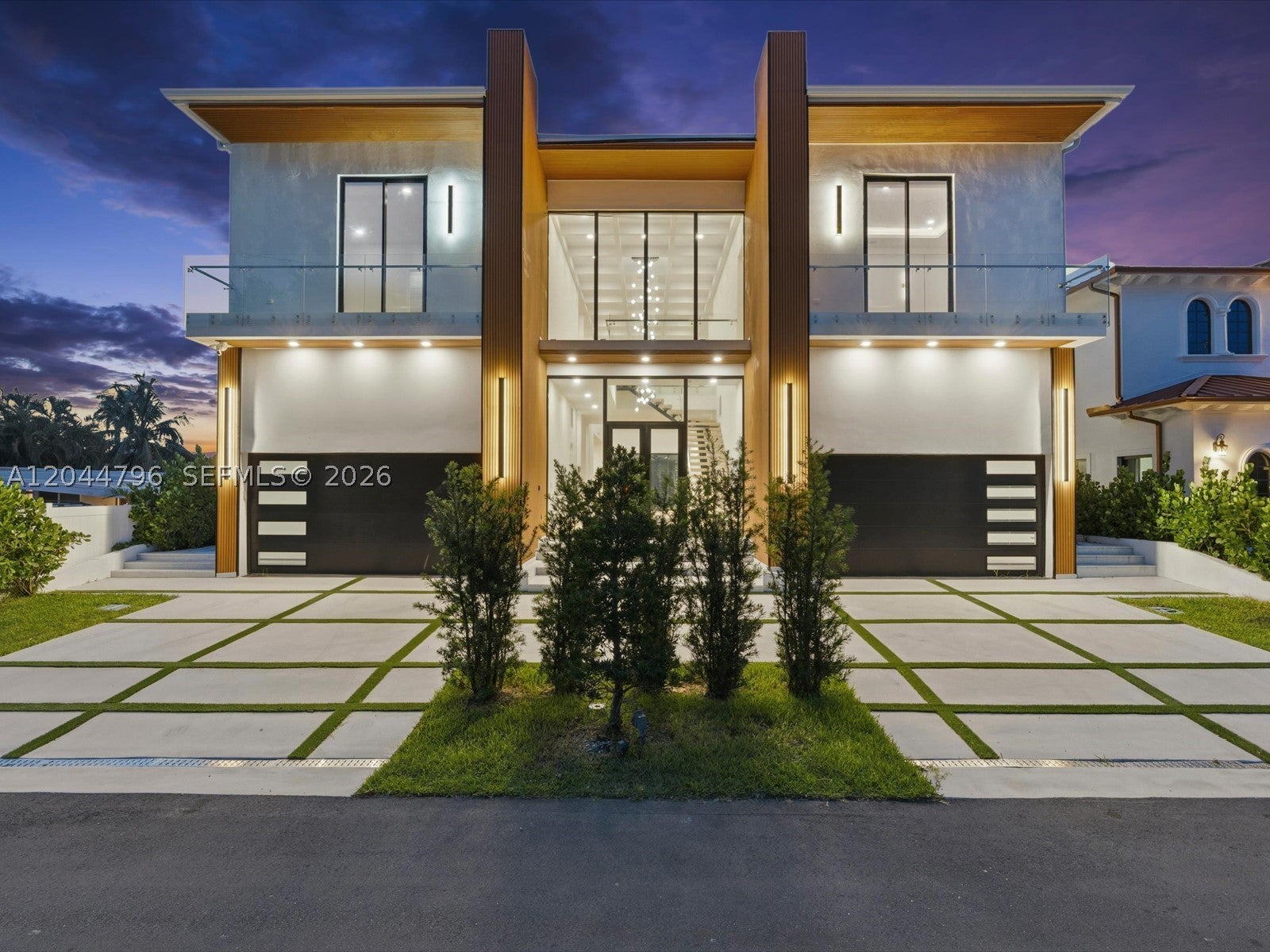 2 Sunset Ln