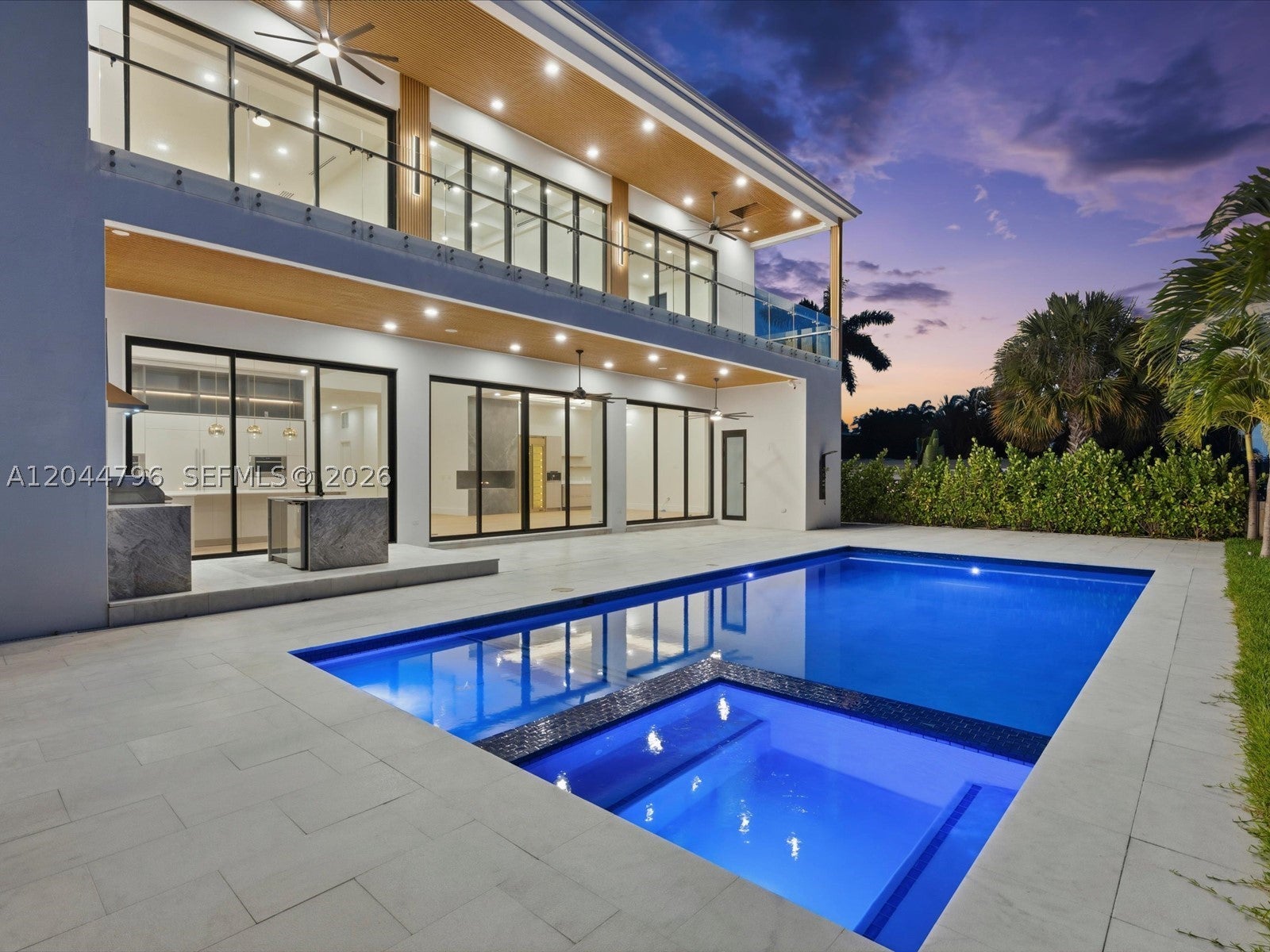 2 Sunset Ln
