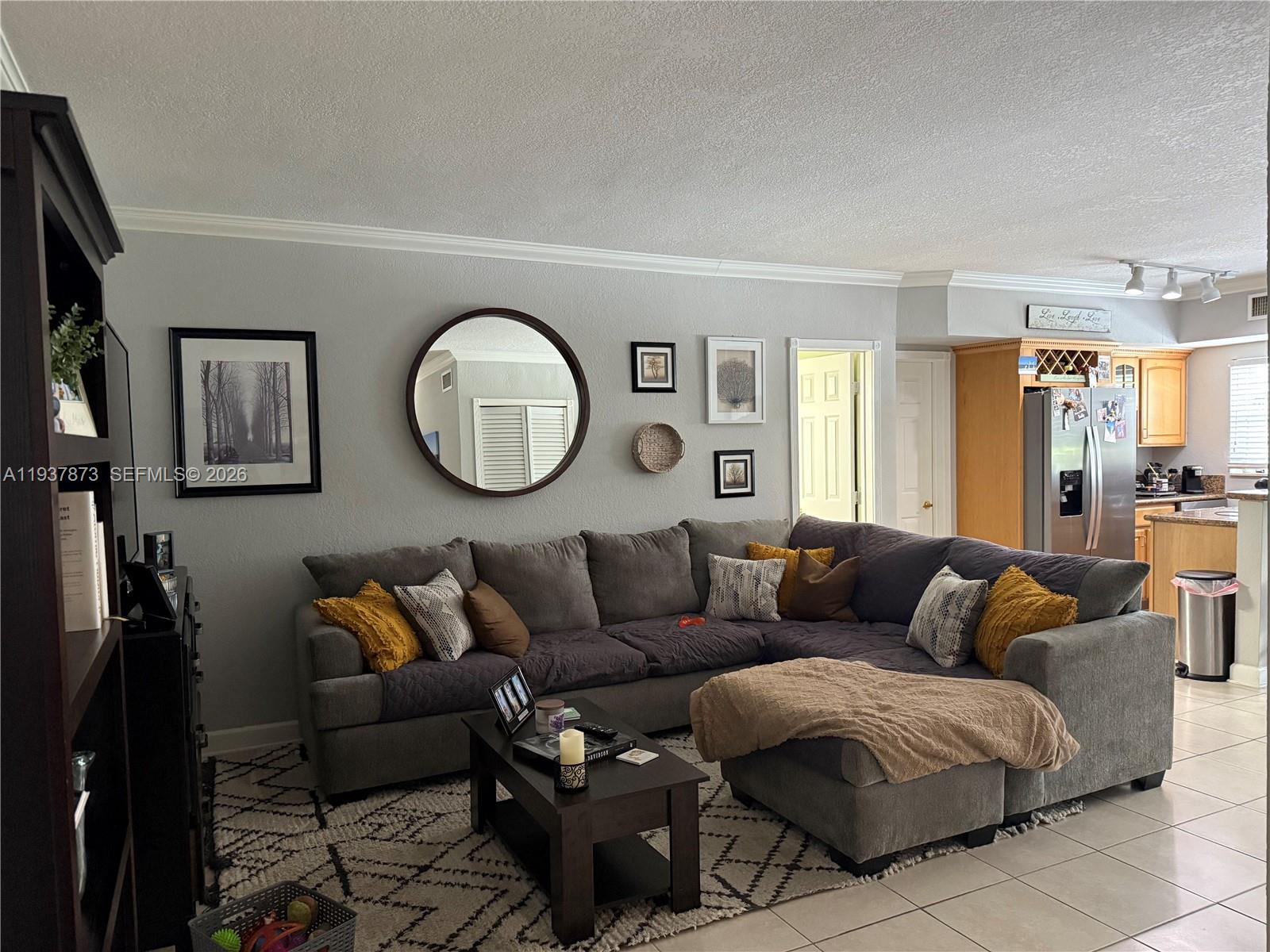 GULFSTREAM CONDO OF LAS O - Residential Lease