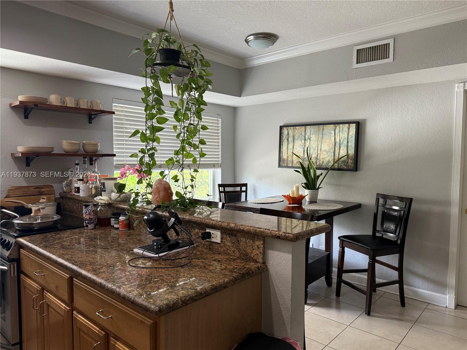 GULFSTREAM CONDO OF LAS O - Residential Lease