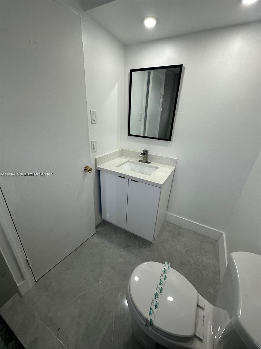 SEVENTEENTH GREEN CONDO - Residential Lease