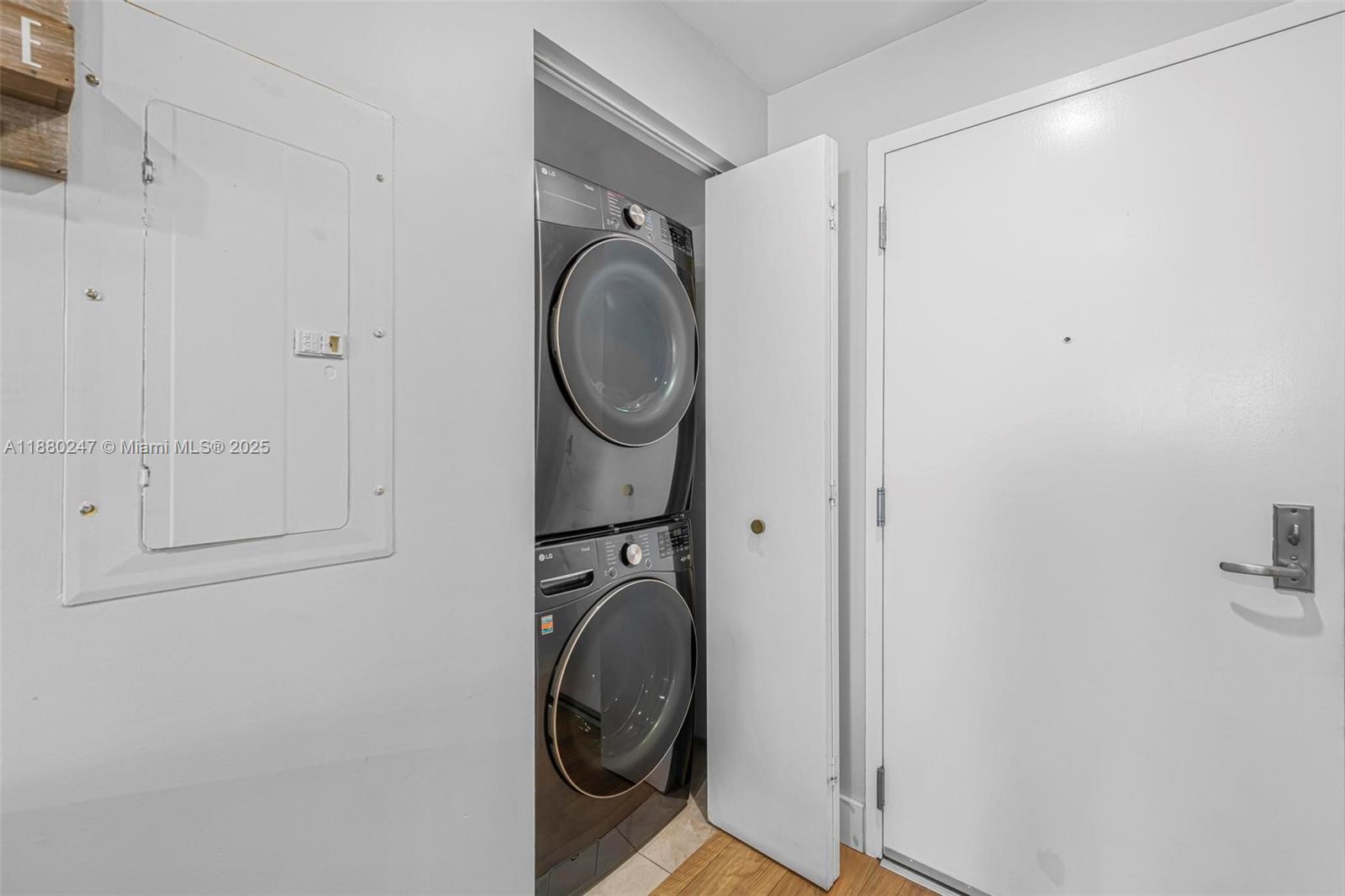 THE LEXI CONDO - Residential Lease