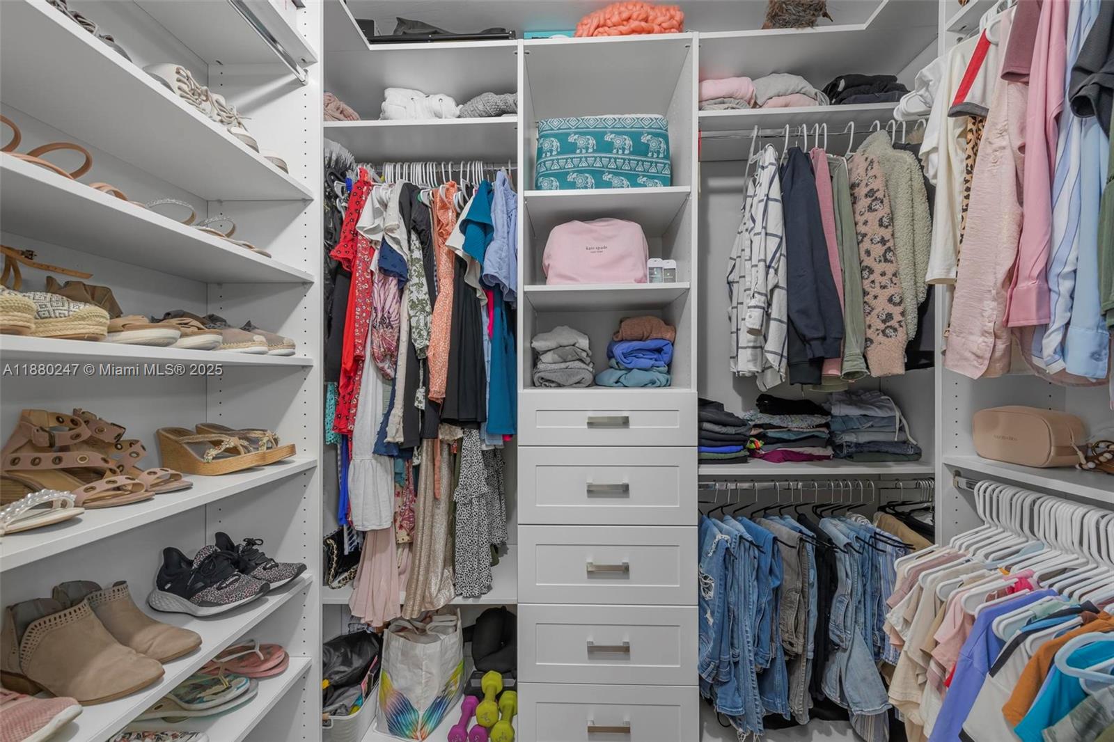 THE LEXI CONDO - Residential Lease