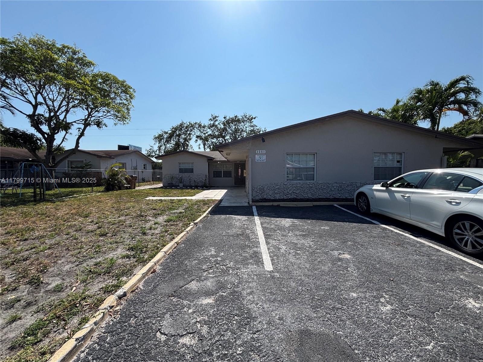 Rental Property at 1251 Sw 11th Ave 2, Deerfield Beach, Broward County, Florida - Bedrooms: 3 
Bathrooms: 2  - $2,650 MO.