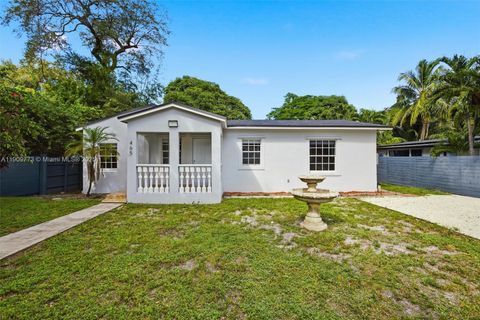 Homes with One Acre Plus in Miami-Dade County 25 465 NE 165th St Miami FL 33162