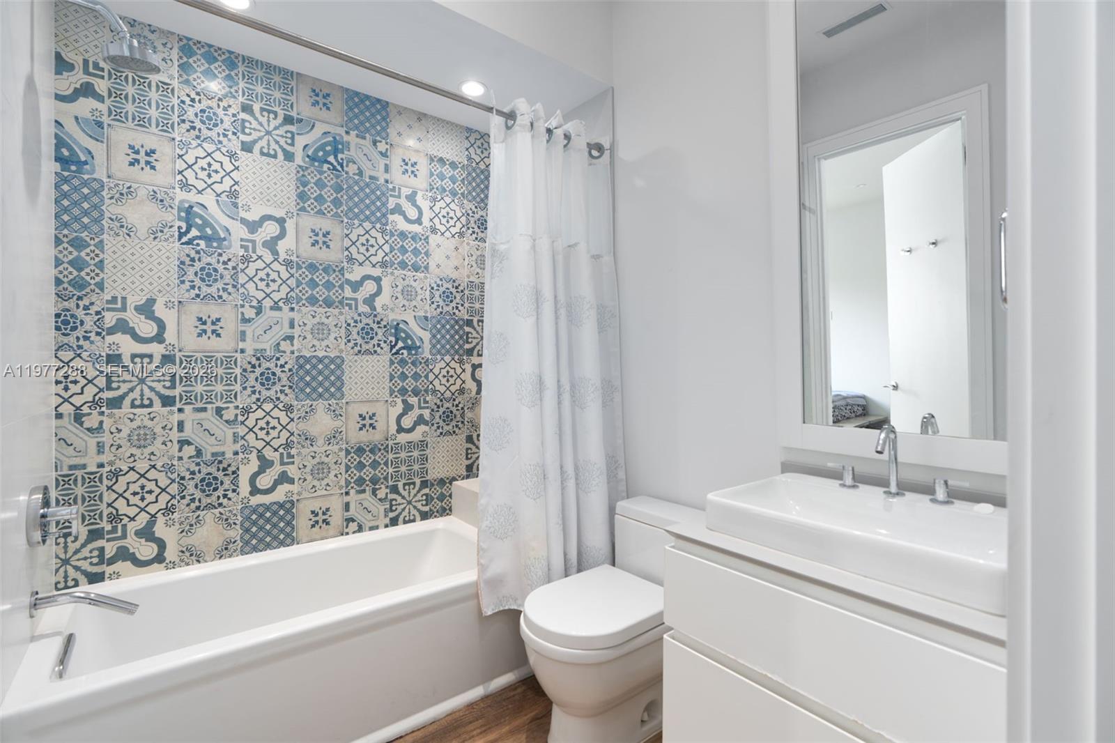 2977 BRIDGEPORT CONDO - Residential