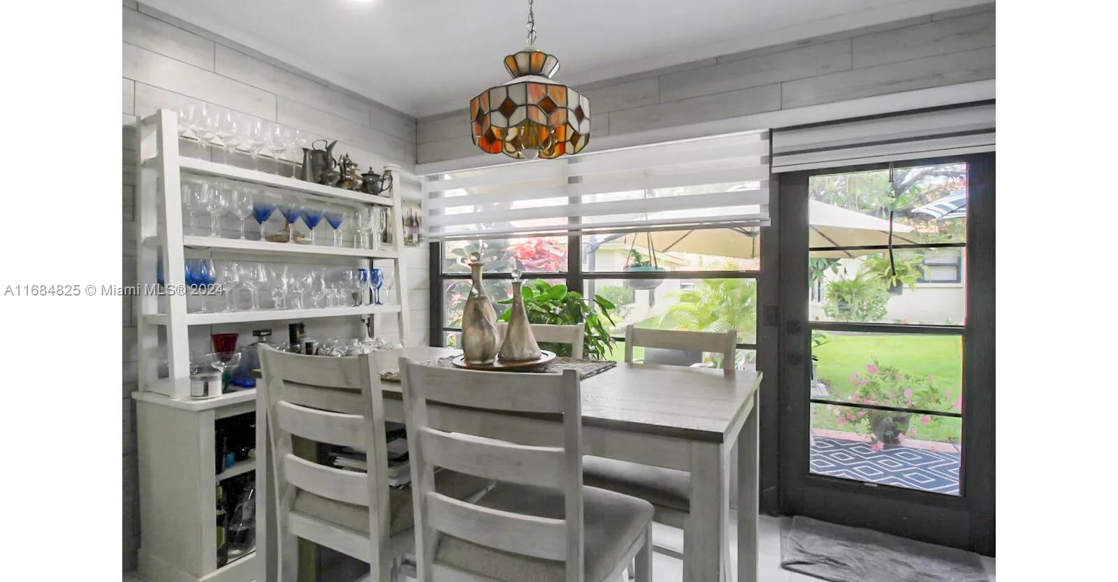 BENT TREE VILLAS WEST CON - Residential