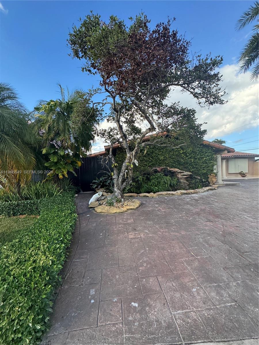 SOUTHERN ESTATES 9TH ADDN - Residential