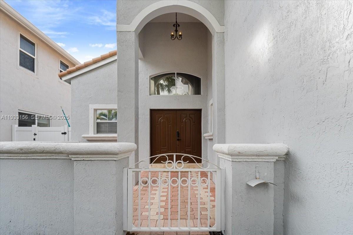 MAPLE RIDGE - Residential Lease