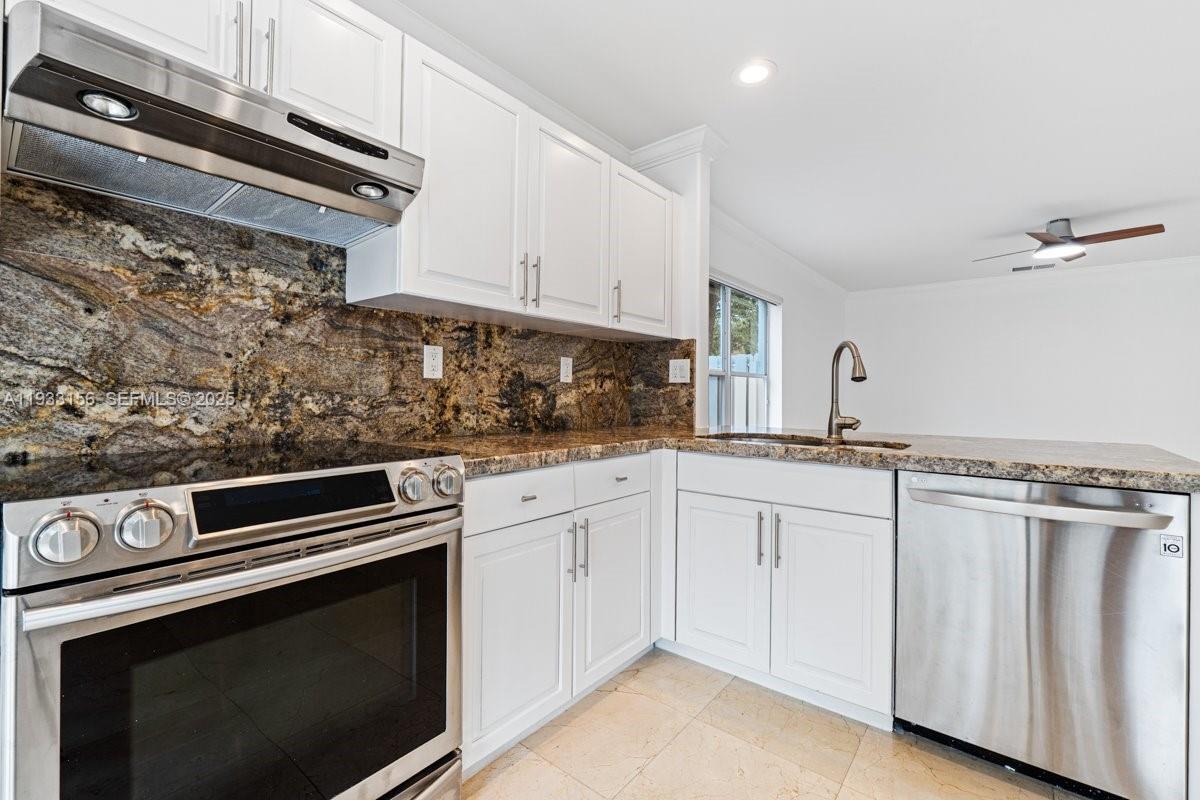 MAPLE RIDGE - Residential Lease