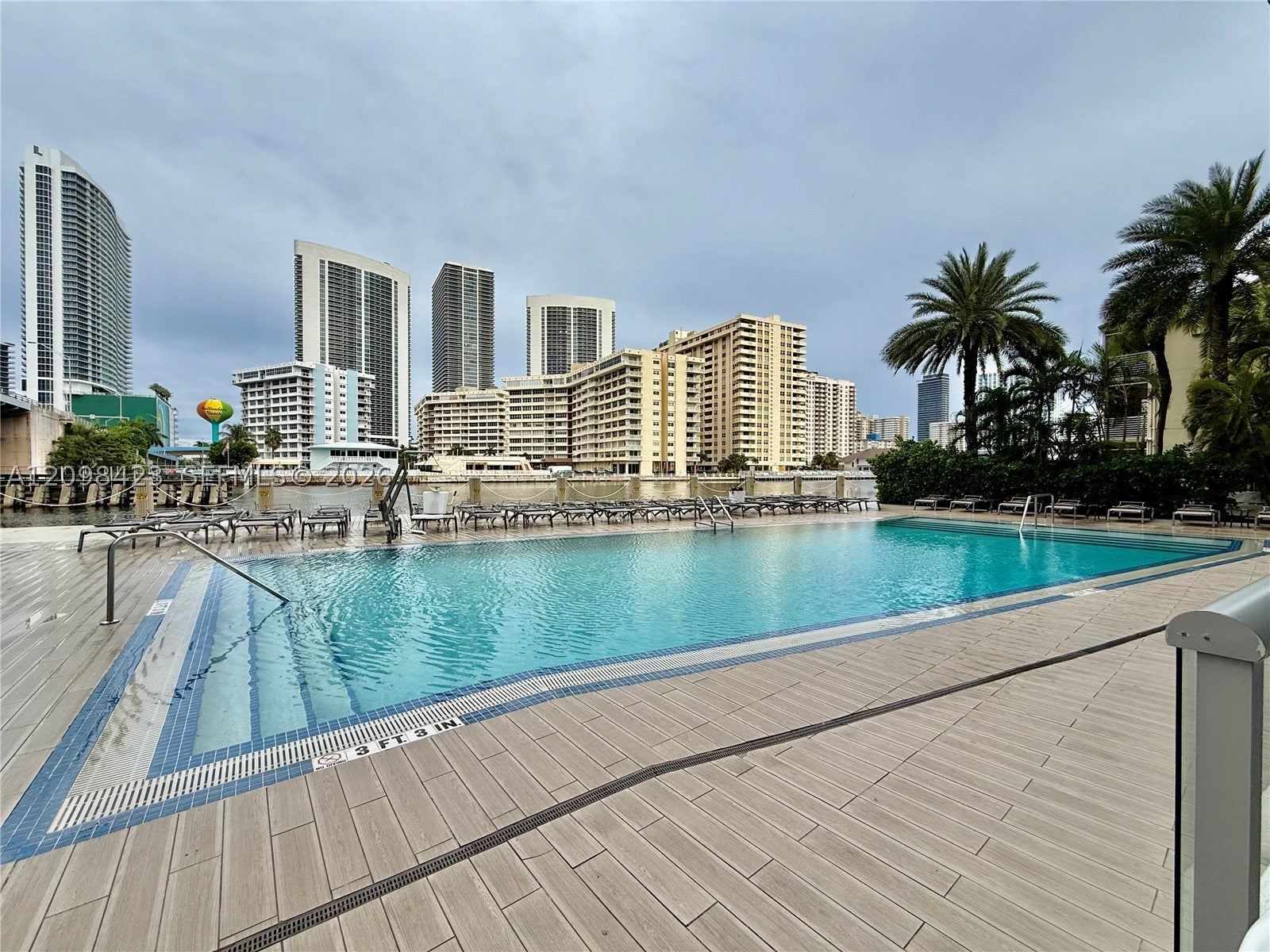 2602 E Hallandale Beach Blvd R2203