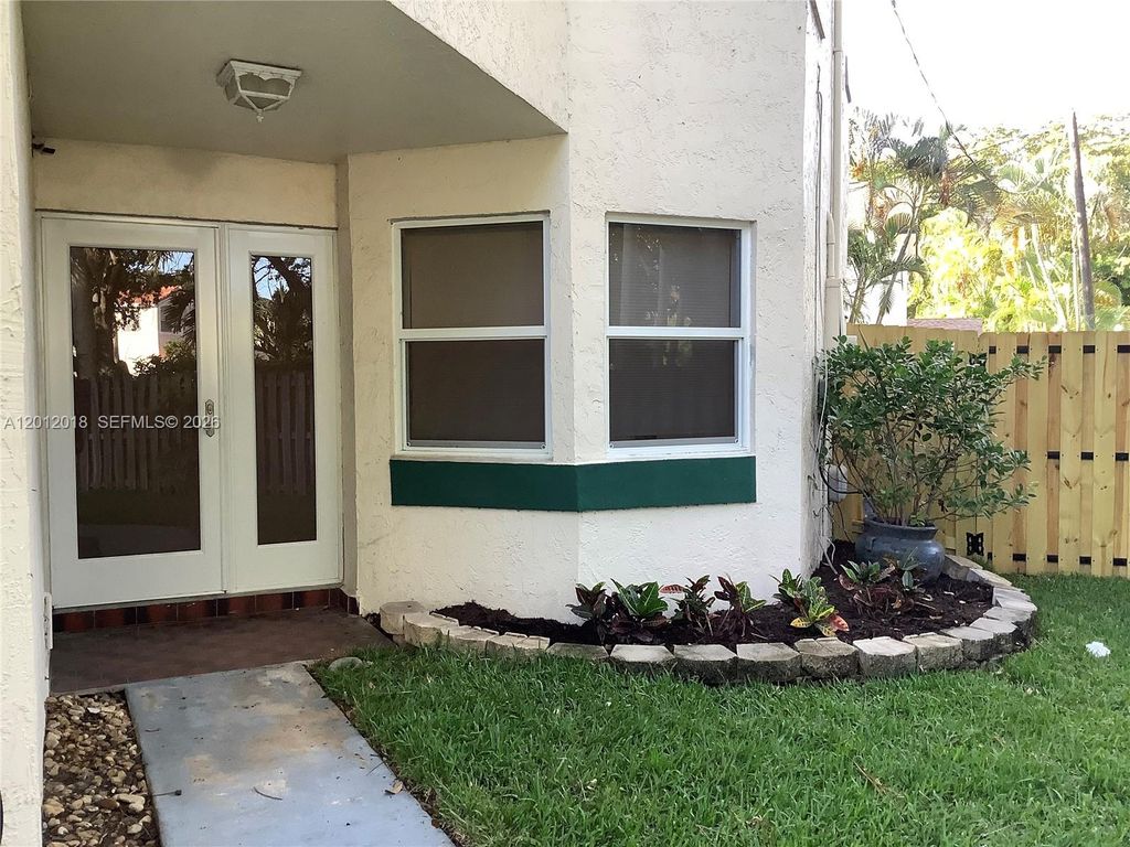 Photo of 3581 Simms St, Hollywood, FL 33021 (MLS # A12012018)