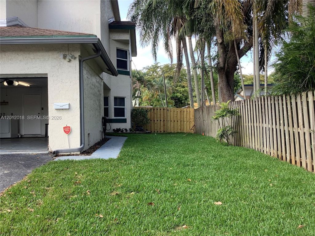 Photo of 3581 Simms St, Hollywood, FL 33021 (MLS # A12012018)