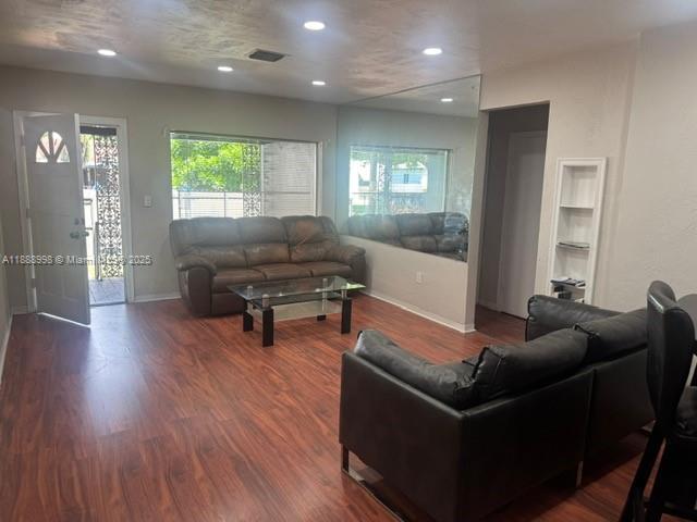 740 NW 42nd St
