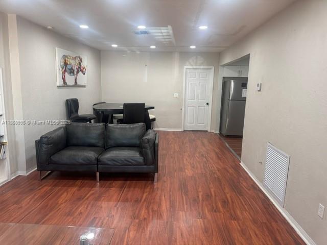 740 NW 42nd St