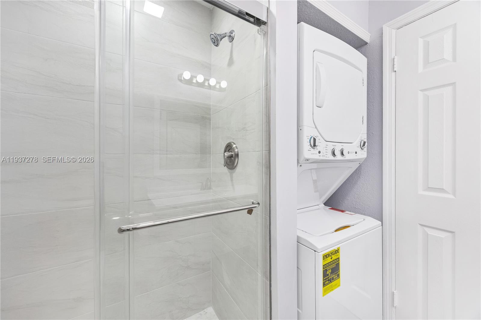 SPRINGTREE - Residential Lease