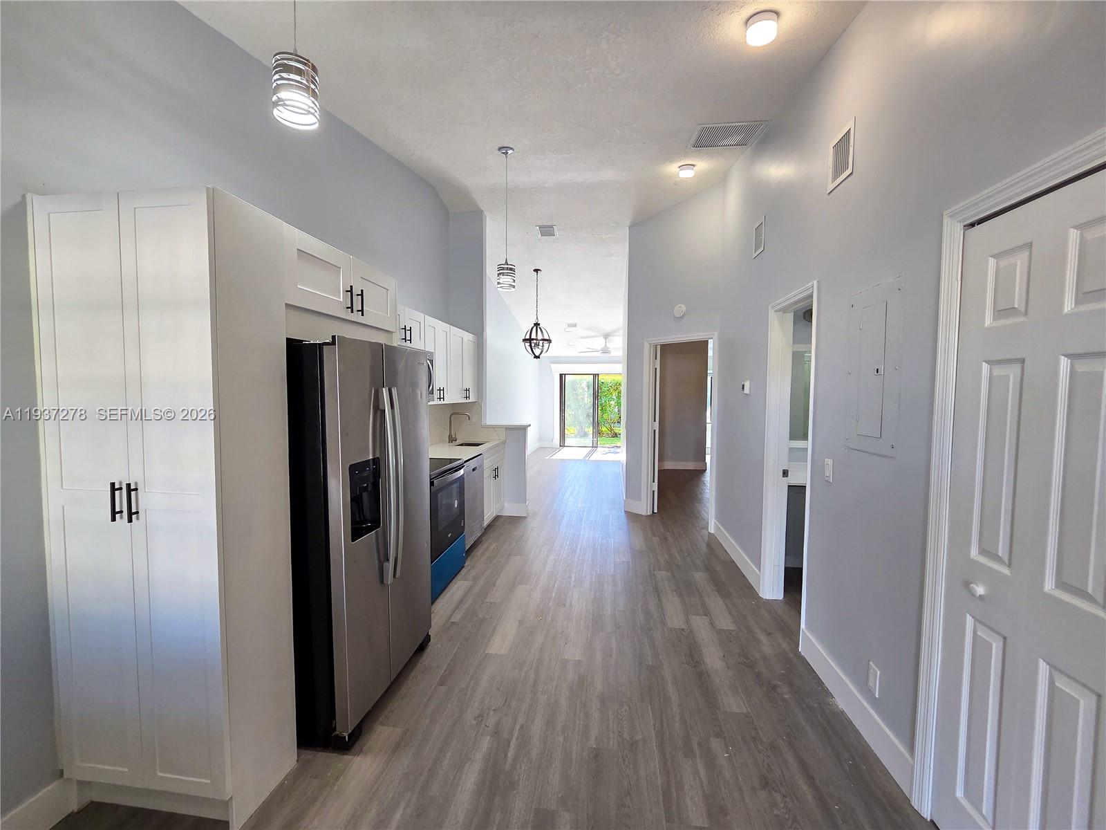 SPRINGTREE - Residential Lease