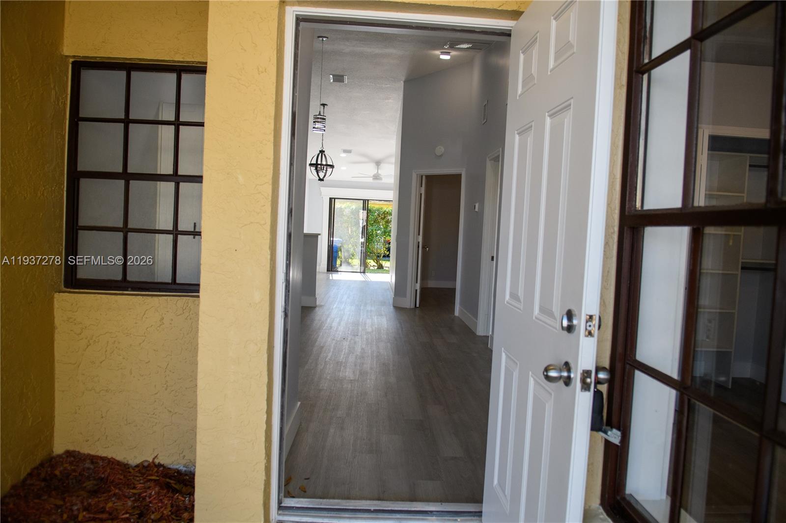 SPRINGTREE - Residential Lease