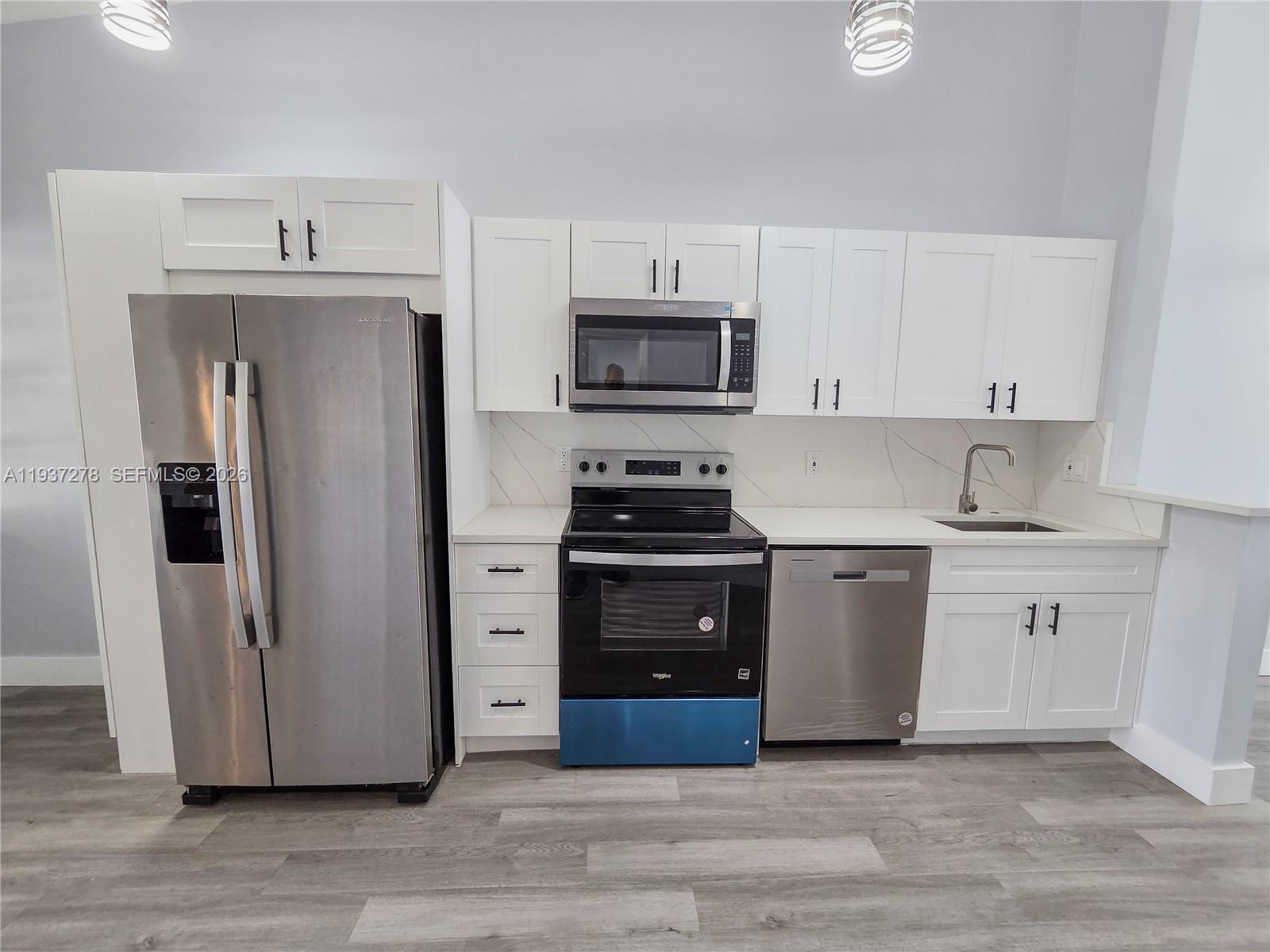 SPRINGTREE - Residential Lease