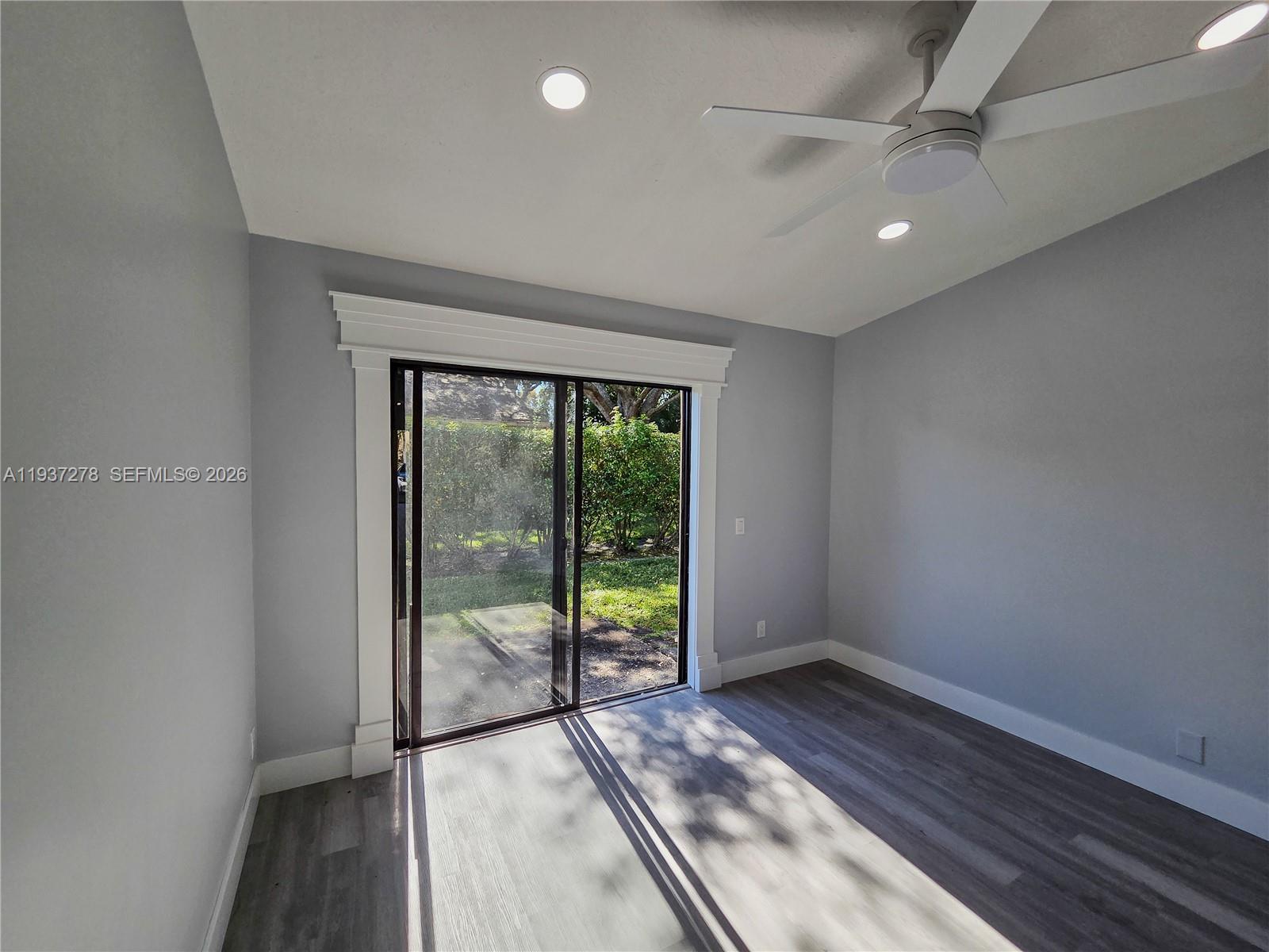 SPRINGTREE - Residential Lease