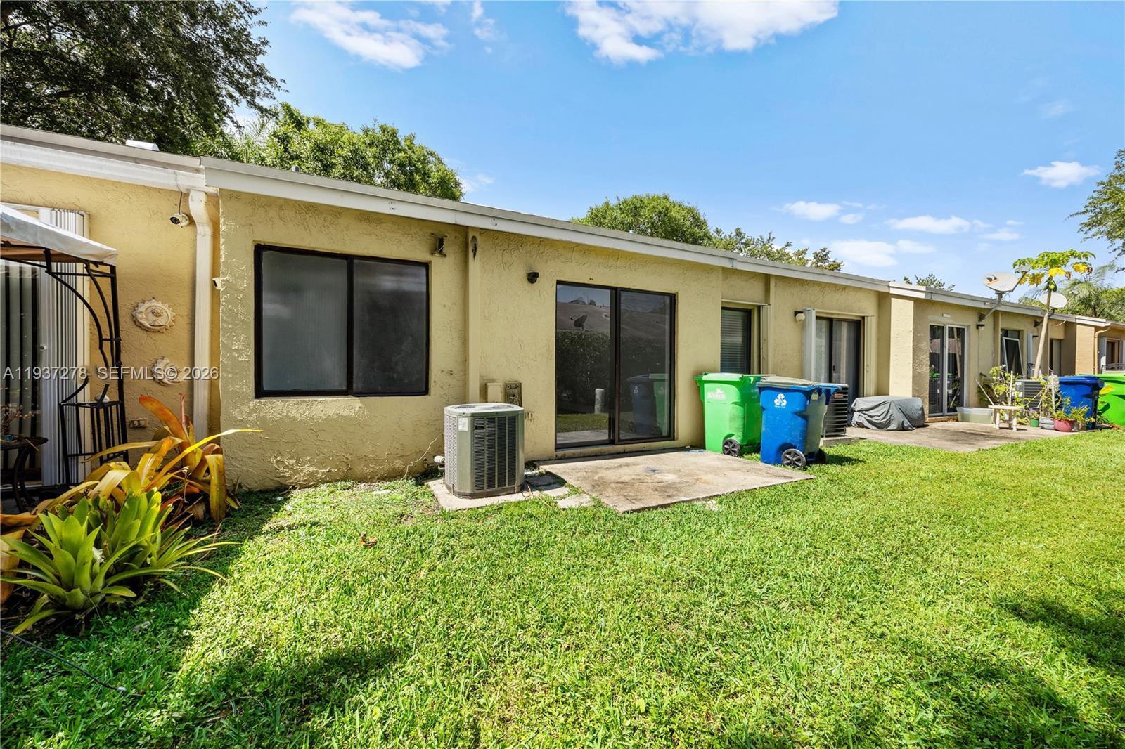 SPRINGTREE - Residential Lease