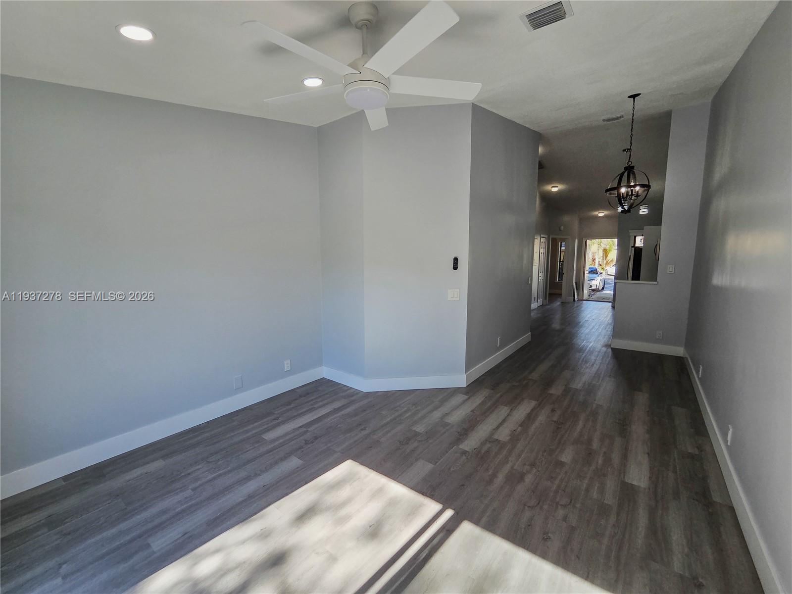 SPRINGTREE - Residential Lease