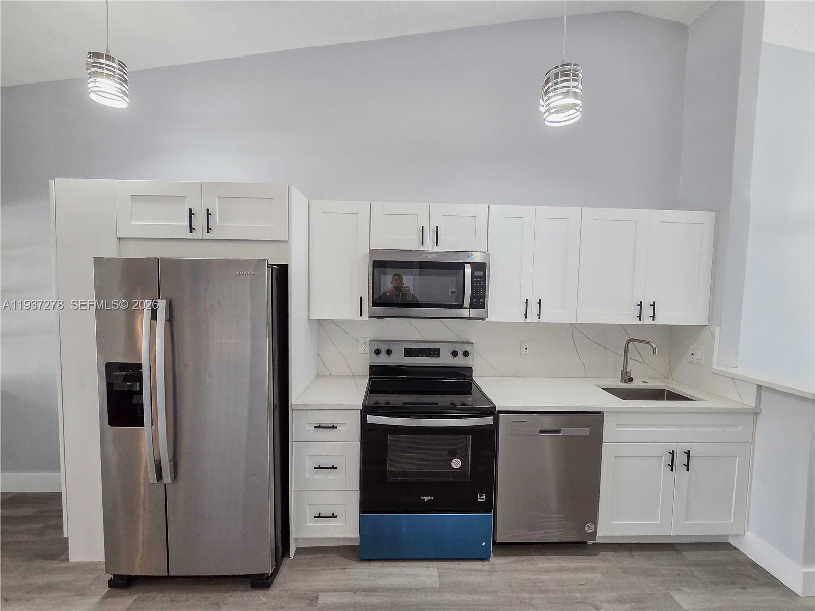 SPRINGTREE - Residential Lease