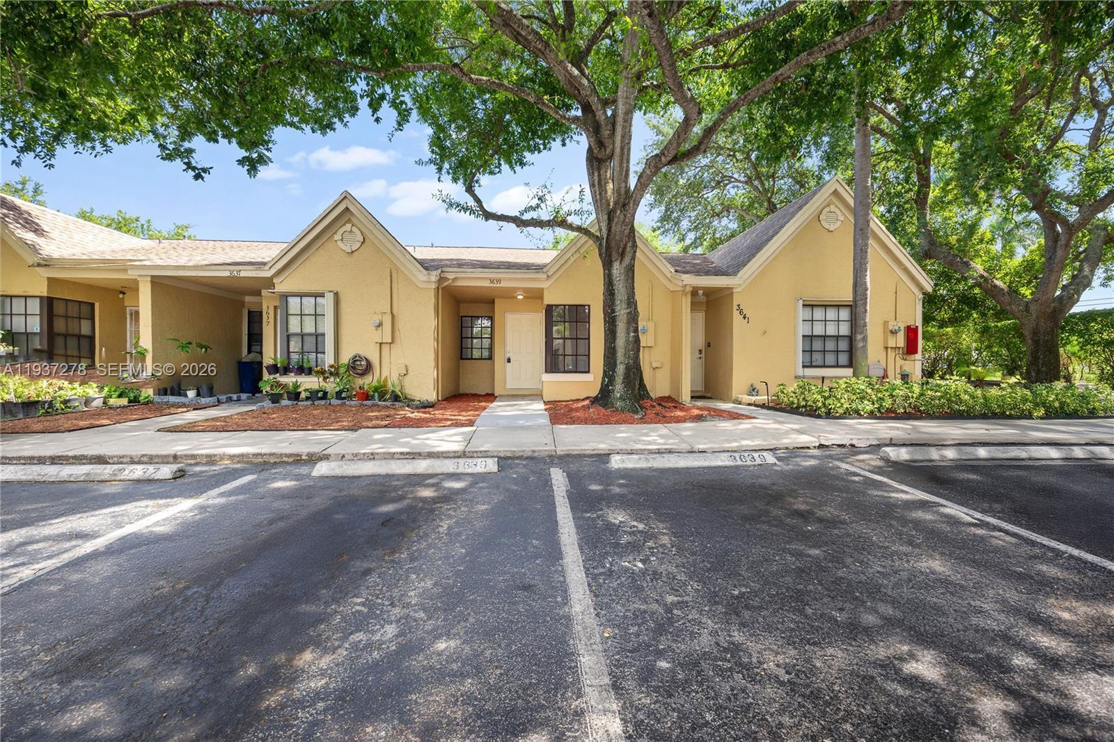 SPRINGTREE - Residential Lease