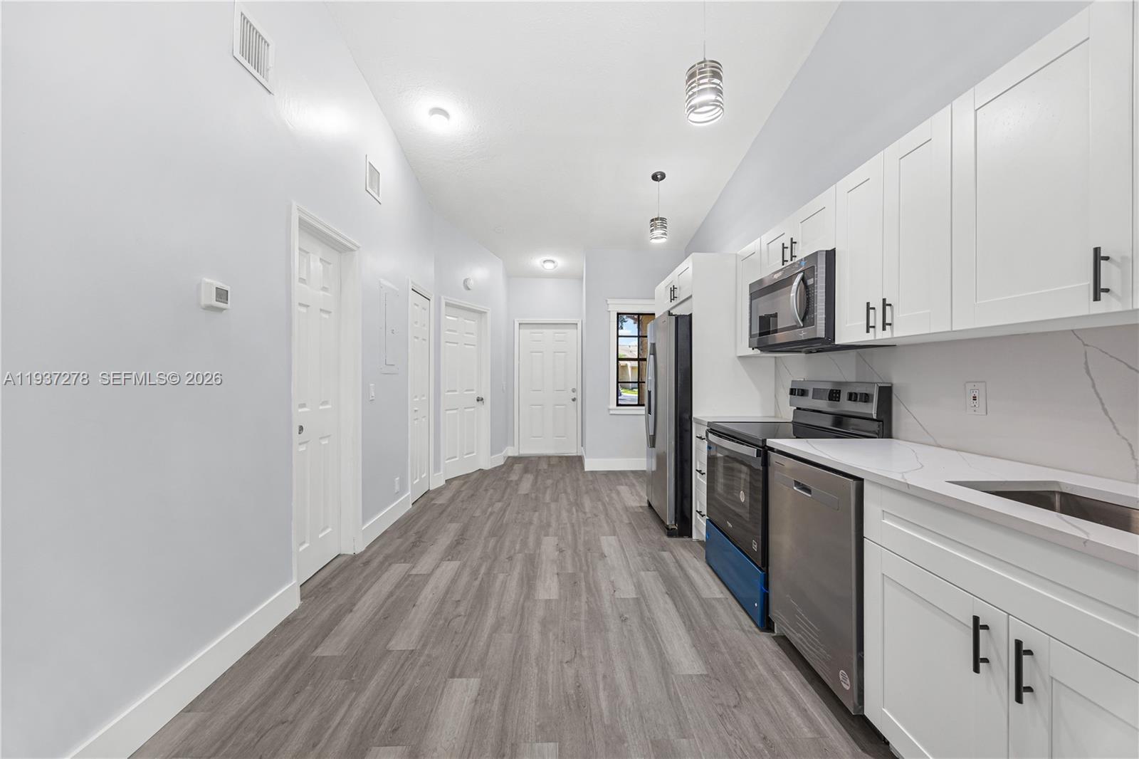 SPRINGTREE - Residential Lease