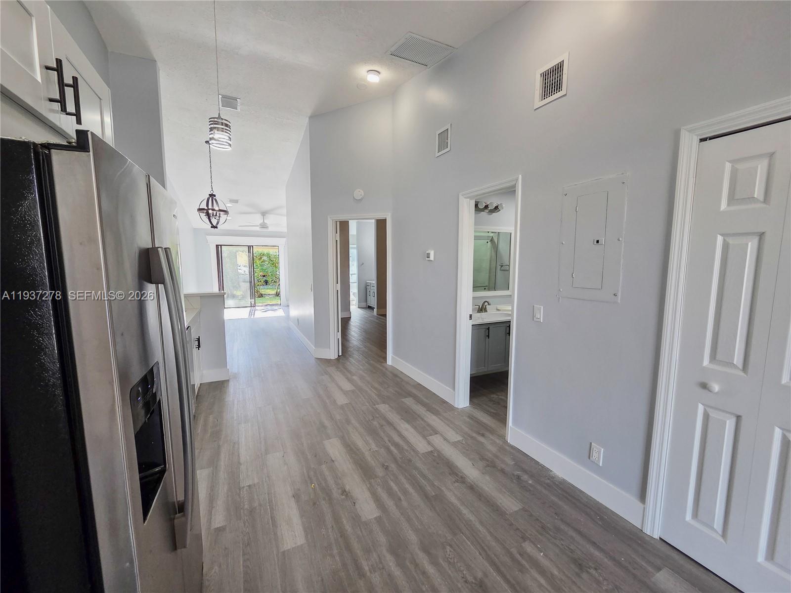 SPRINGTREE - Residential Lease