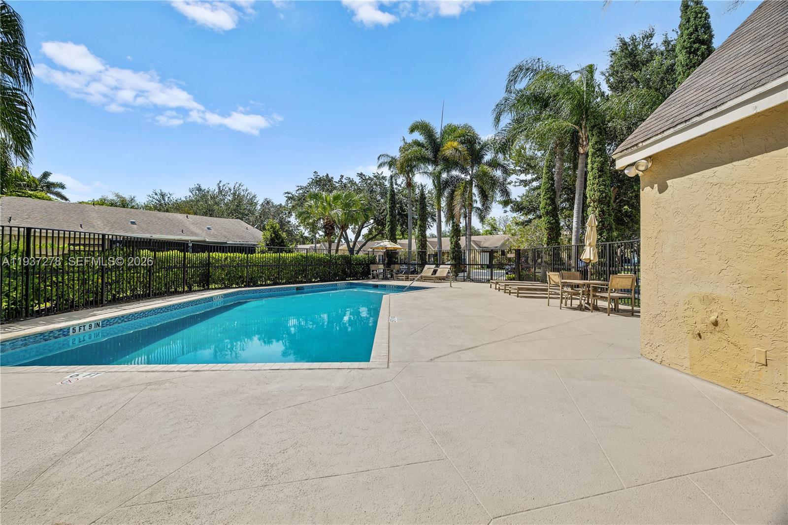 SPRINGTREE - Residential Lease