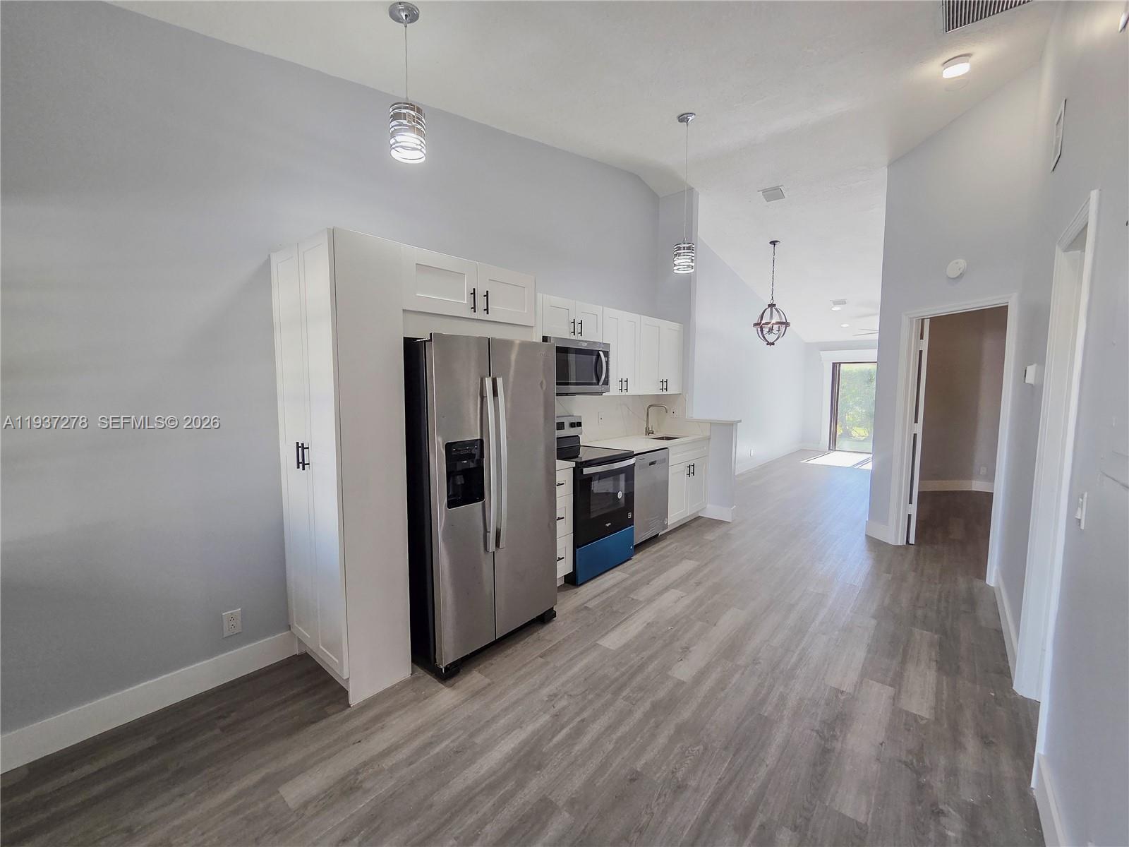 SPRINGTREE - Residential Lease