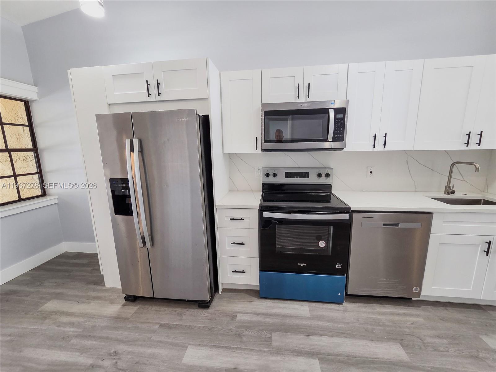 SPRINGTREE - Residential Lease