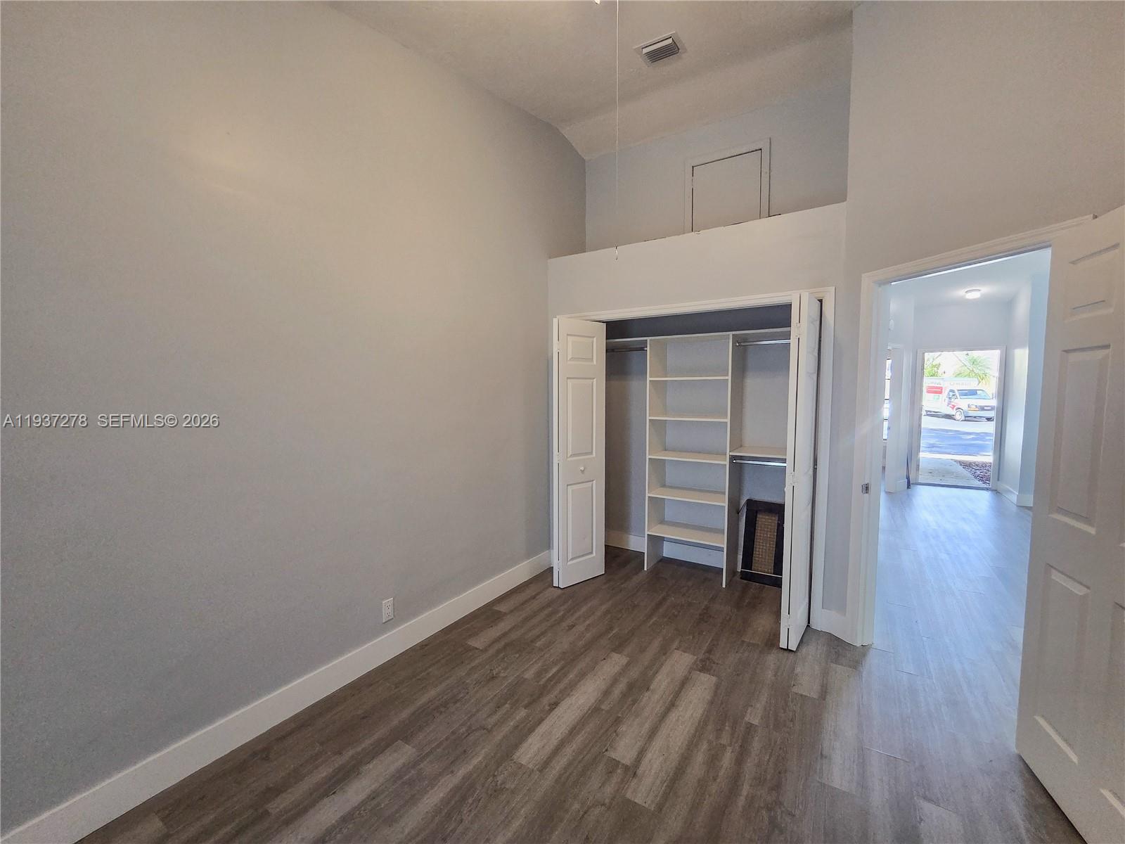 SPRINGTREE - Residential Lease