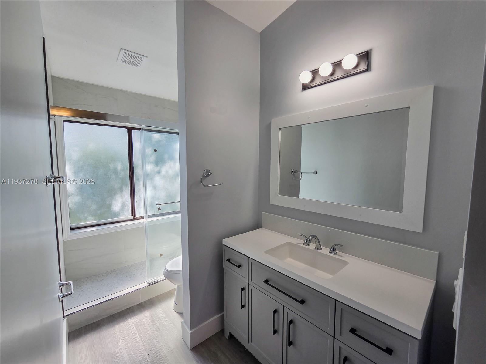 SPRINGTREE - Residential Lease