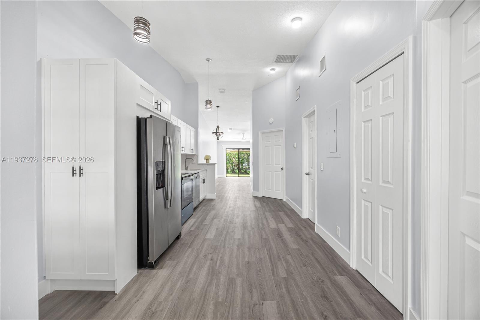 SPRINGTREE - Residential Lease